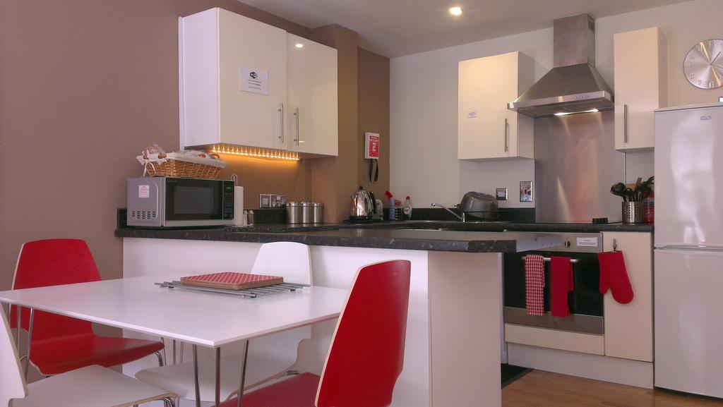 The Bath House Apartments - Free 1St Breakfast - Free Parking ภายนอก รูปภาพ
