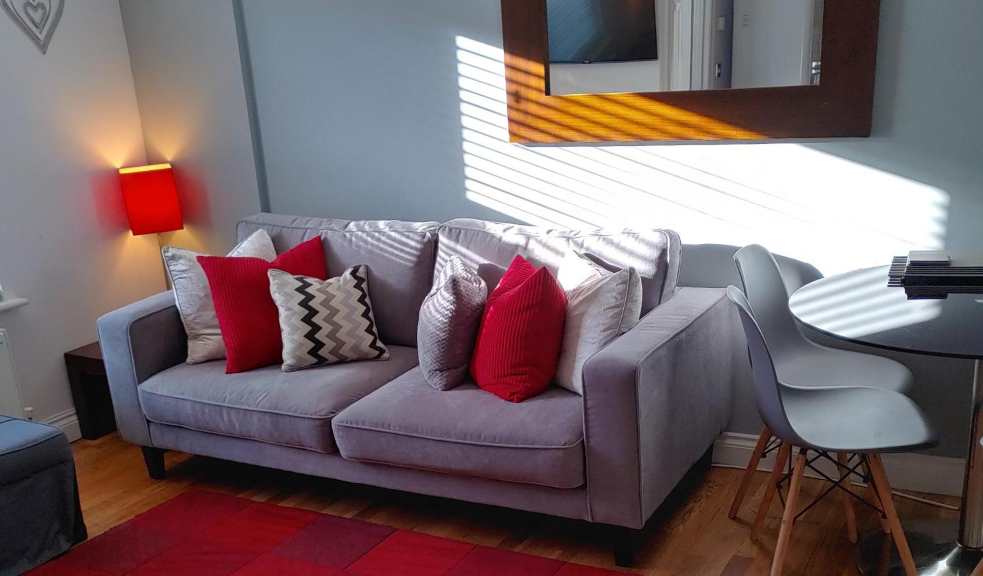 The Bath House Apartments - Free 1St Breakfast - Free Parking ภายนอก รูปภาพ